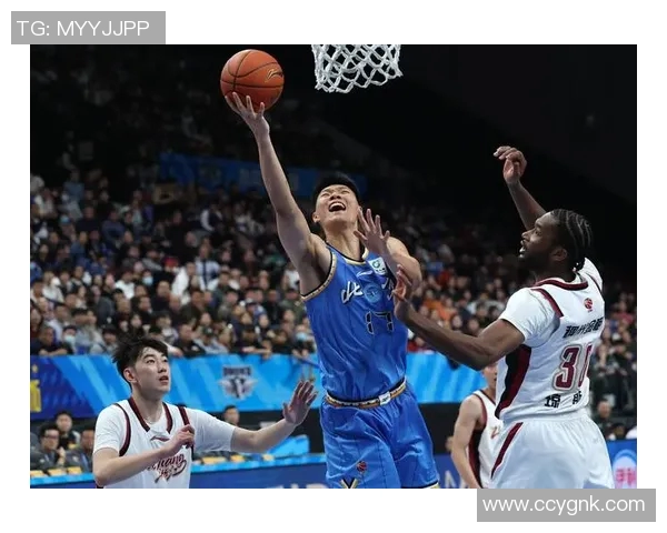 吴前的篮球之路：从青涩少年到CBA明星的奋斗历程与成长故事